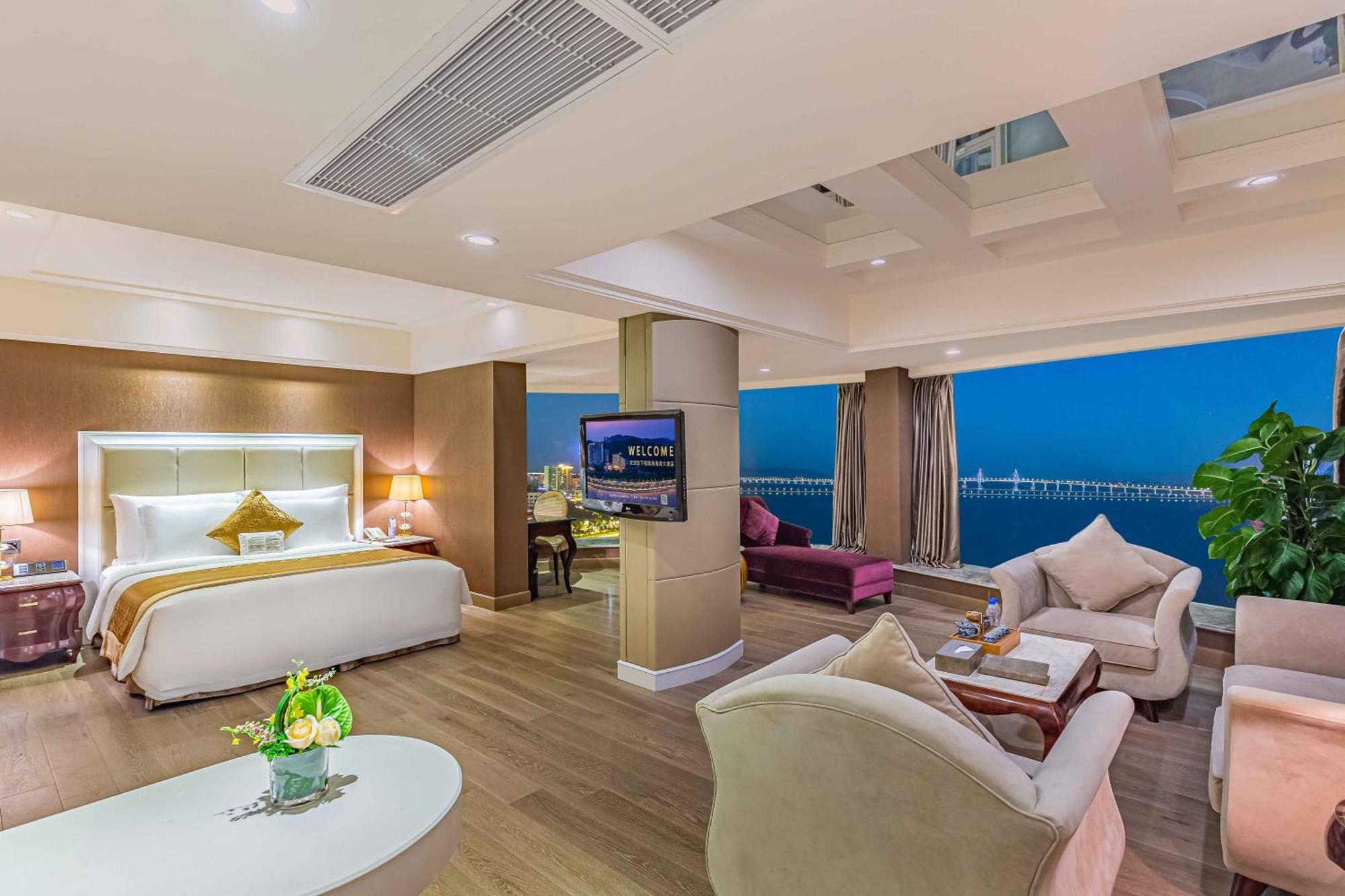 Grand Bay Hotel Zhuhai Bagian luar foto