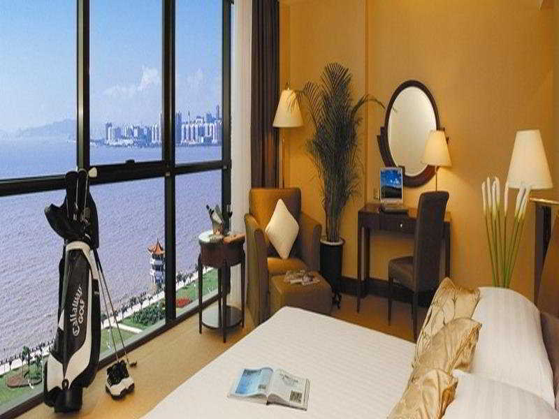 Grand Bay Hotel Zhuhai Bagian luar foto
