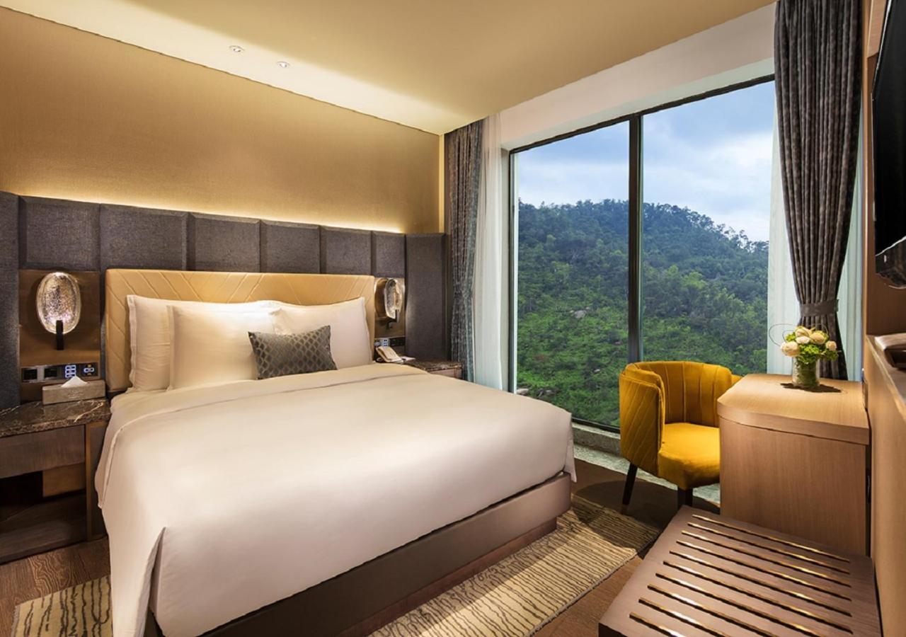 Grand Bay Hotel Zhuhai Bagian luar foto