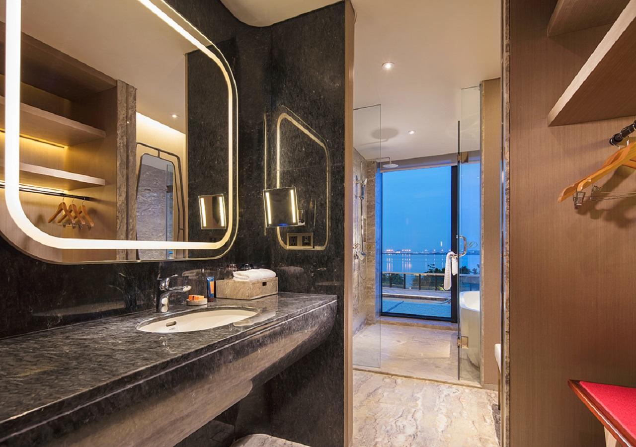 Grand Bay Hotel Zhuhai Bagian luar foto