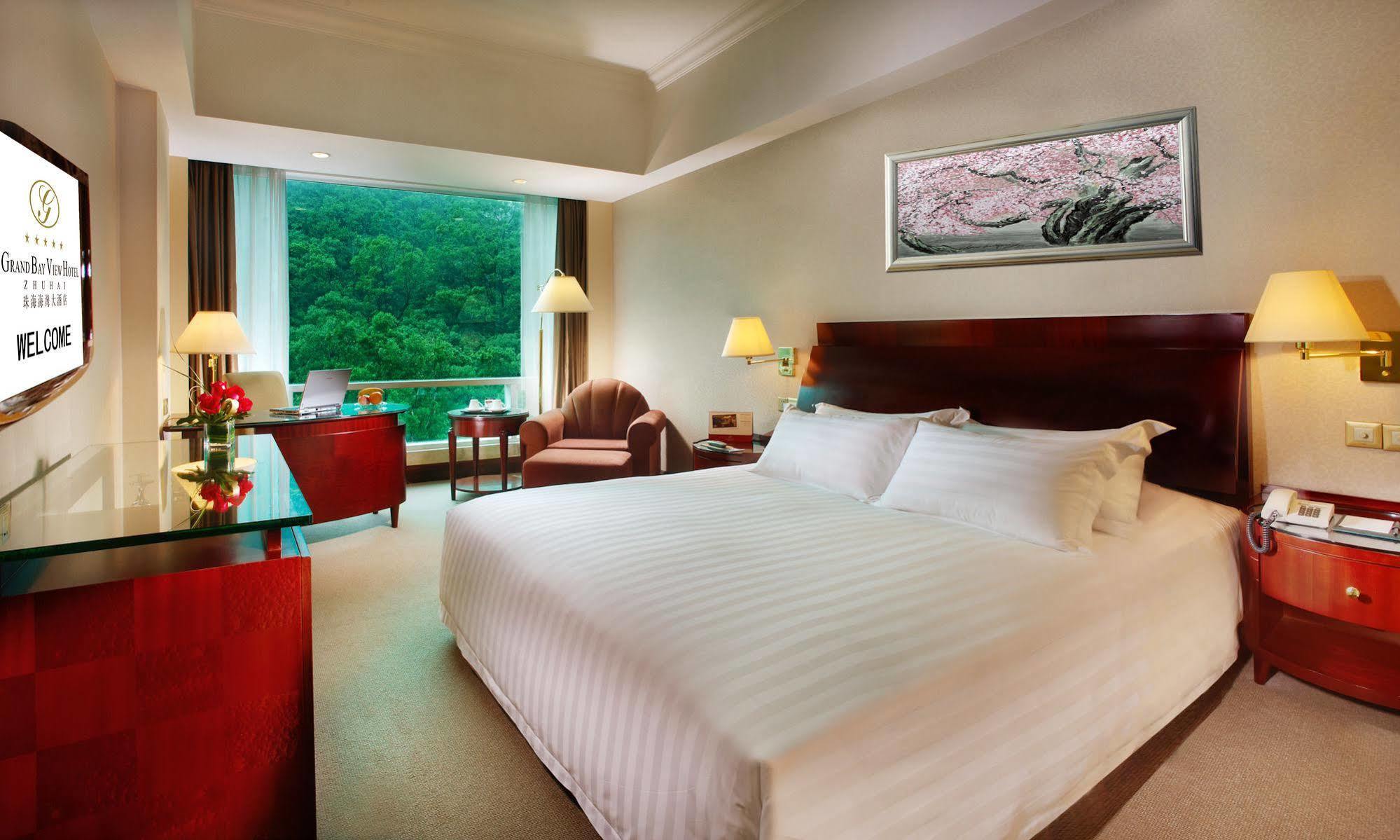 Grand Bay Hotel Zhuhai Bagian luar foto