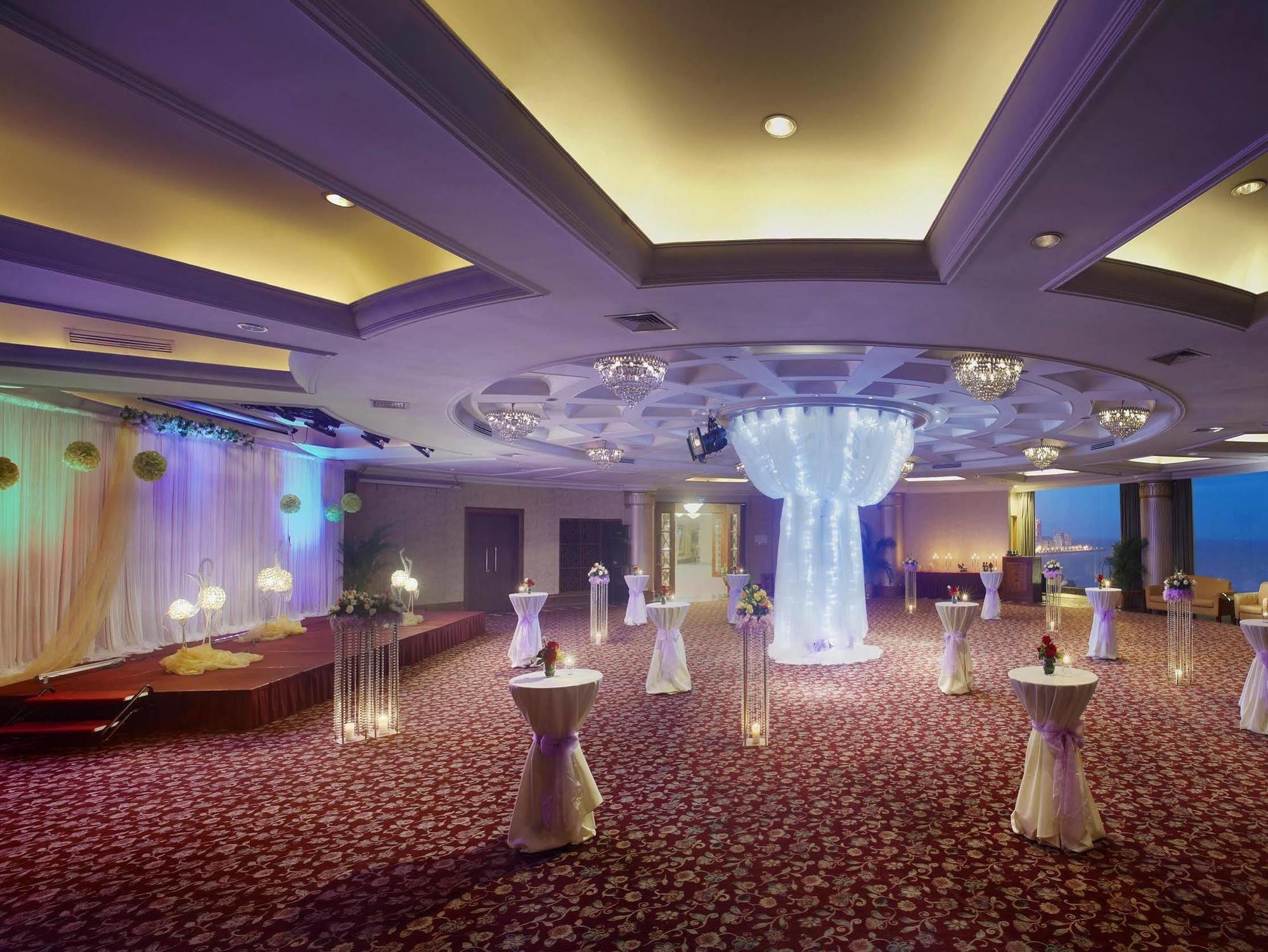 Grand Bay Hotel Zhuhai Bagian luar foto