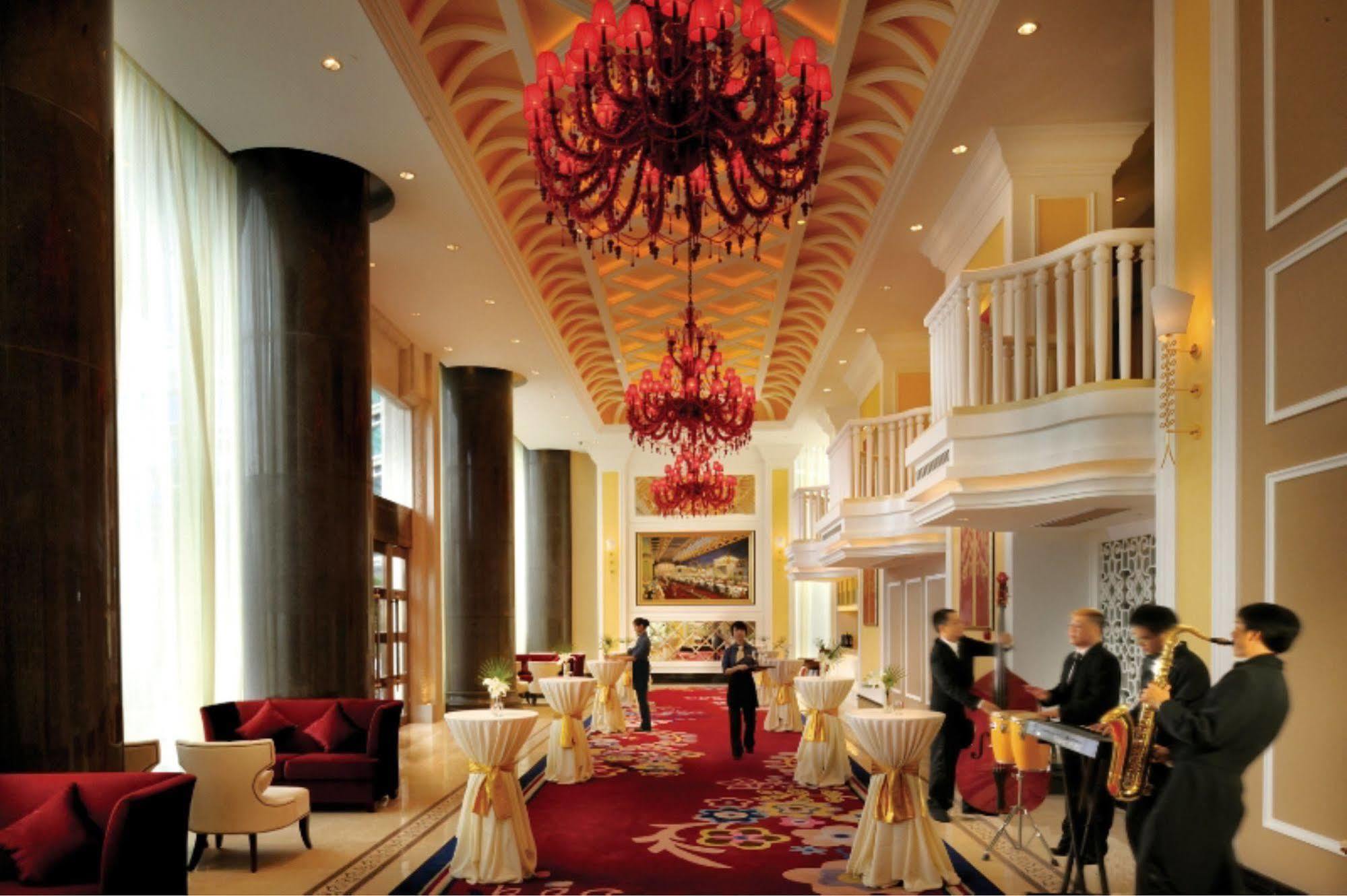 Grand Bay Hotel Zhuhai Bagian luar foto