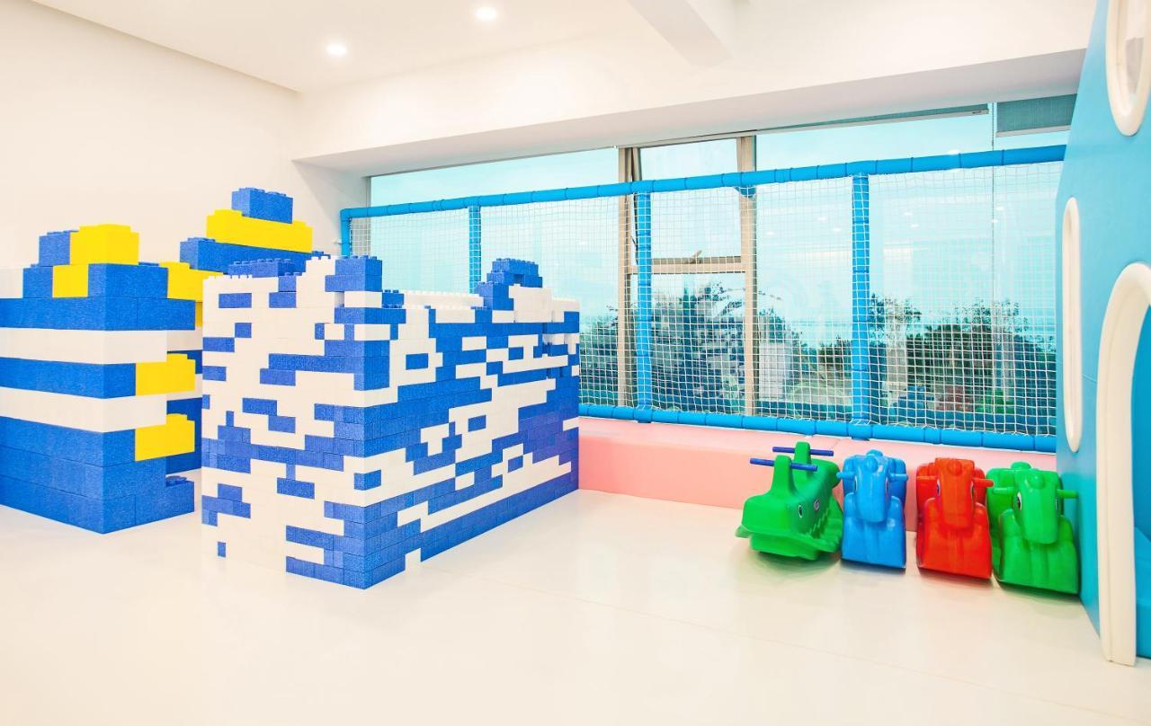 Grand Bay Hotel Zhuhai Bagian luar foto